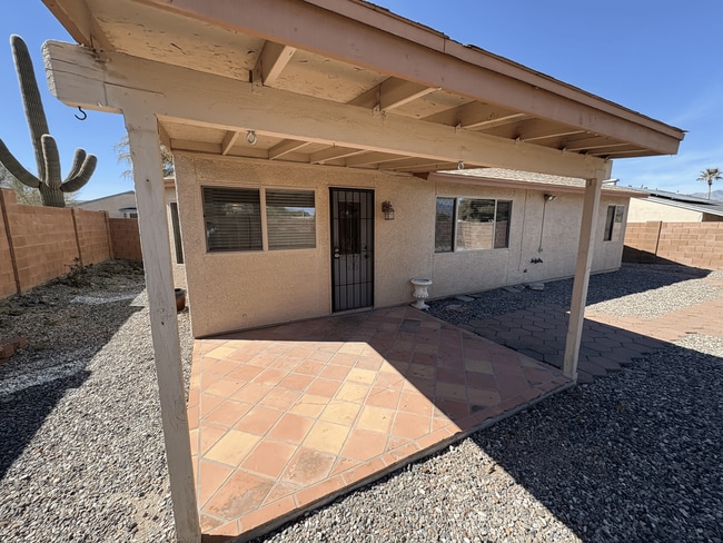 Building Photo - Eastside 3 bedroom 2 bath move in ready