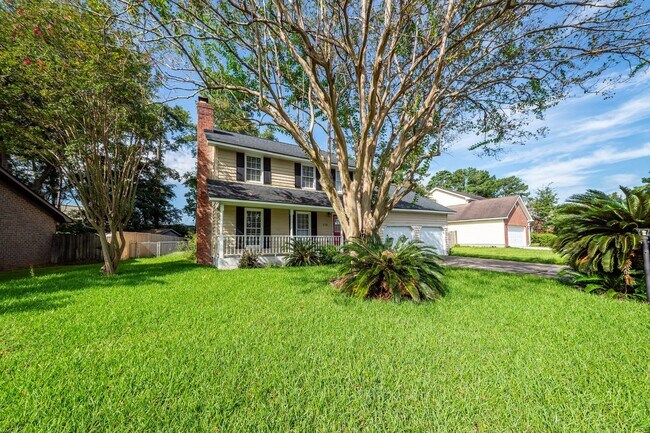 Building Photo - 4 Bedroom, 2.5 Bathroom Home in Tall Pines...