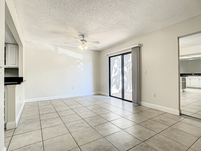 Building Photo - 4800 Rilma Ave