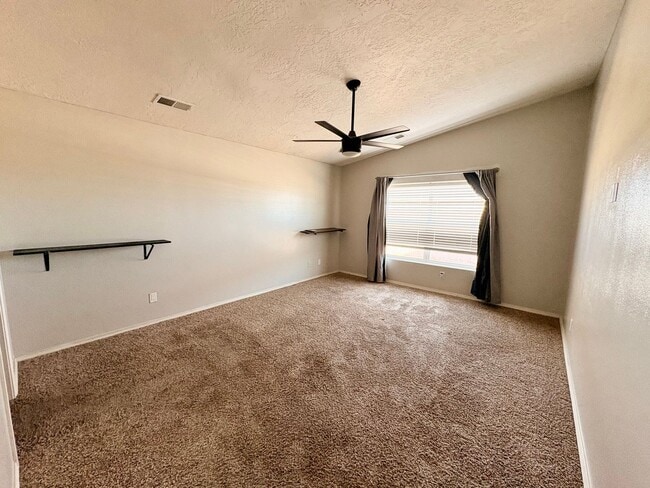 Building Photo - 4626 N Backstretch Rd