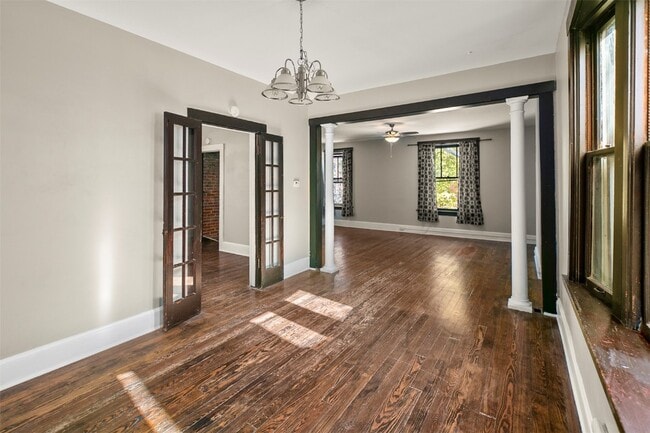 Building Photo - 3473 S Spring Ave