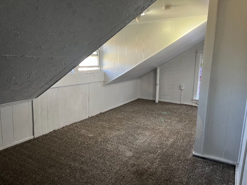 Building Photo - 816 W Liberty St