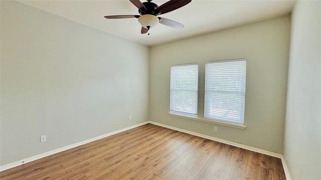 Building Photo - 401 Witte Rd