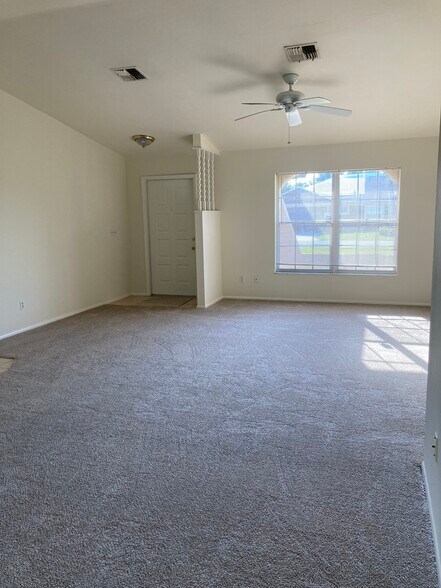 Great Room - 4109 SW 6th Pl