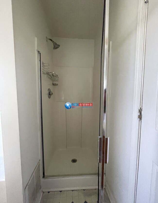 Building Photo - Newly UPDATED ranch in Lawrenceville