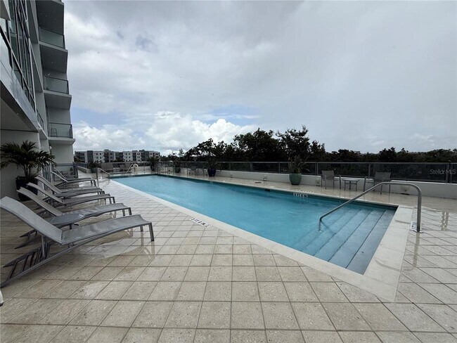 Building Photo - 101 S Eola Dr