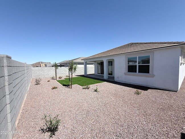Building Photo - 6991 W Pinnacle Vista Dr