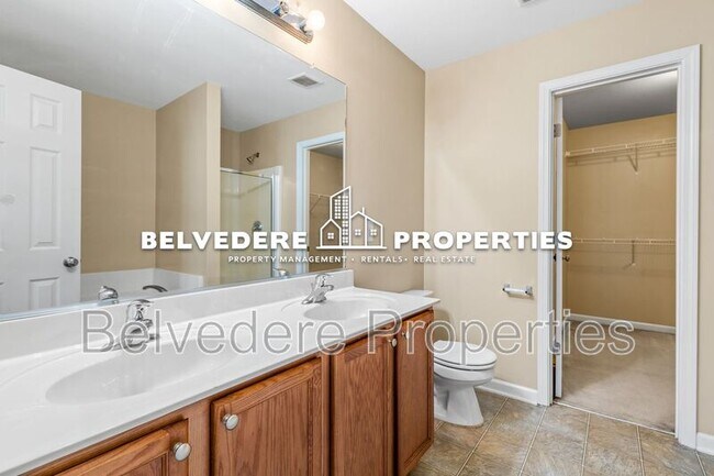 Building Photo - 39 Ackland Dr