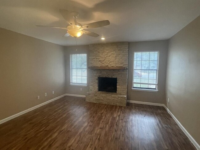 Building Photo - 8405 Fathom Cir
