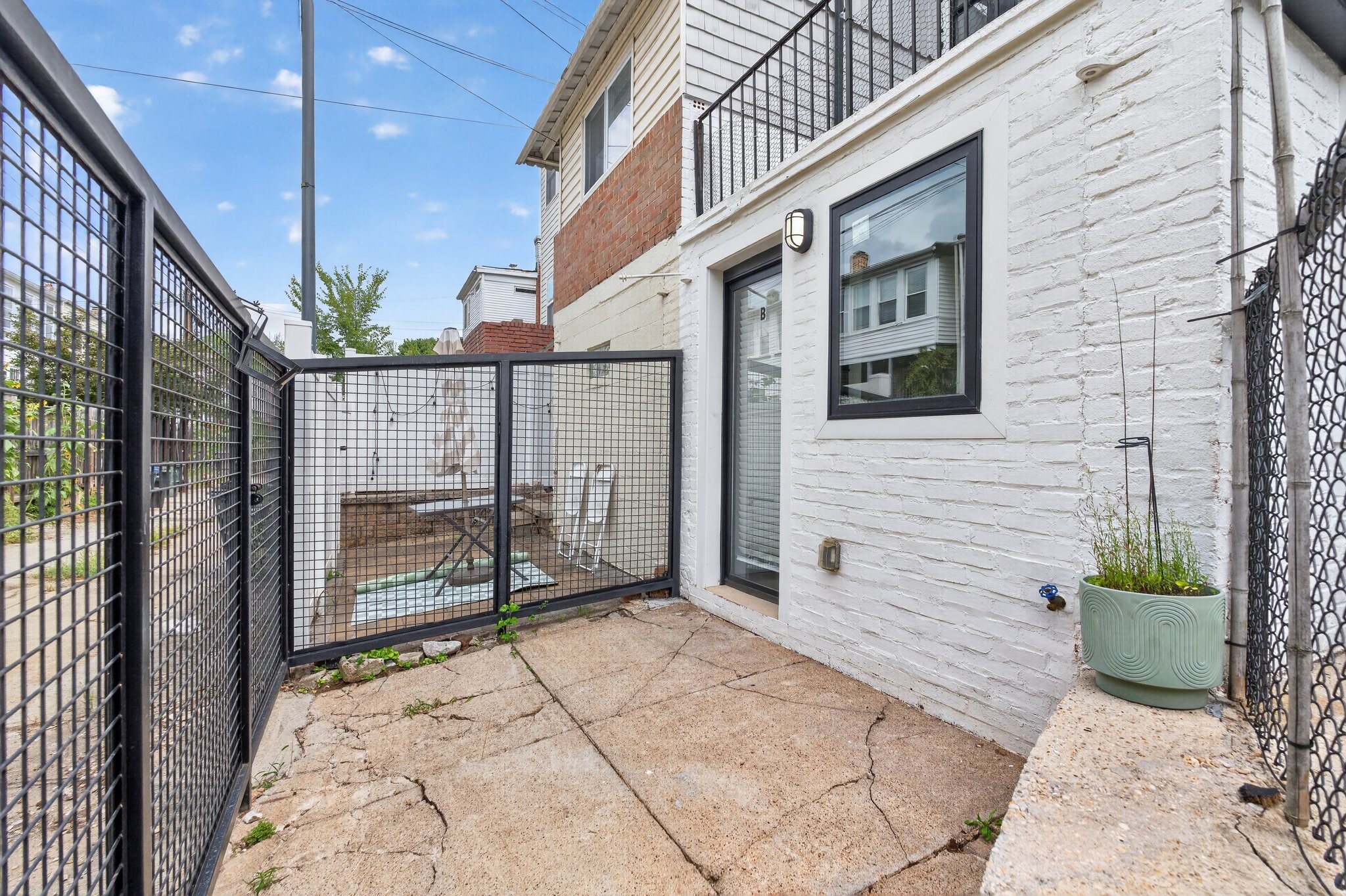 Building Photo - 1318 Corbin Pl NE