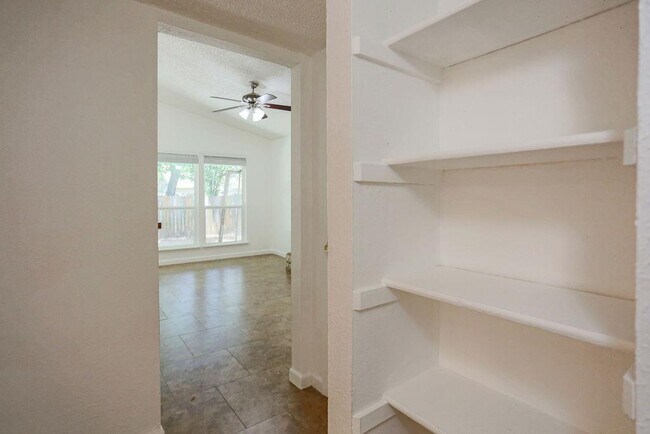 Building Photo - 7508 St Amant Pl