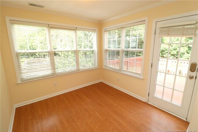 Building Photo - 1103 Haventree Rd