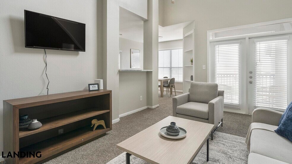 Building Photo - 2500 Woodland Park Dr