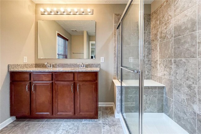 Building Photo - 12729 Vanderhorst St