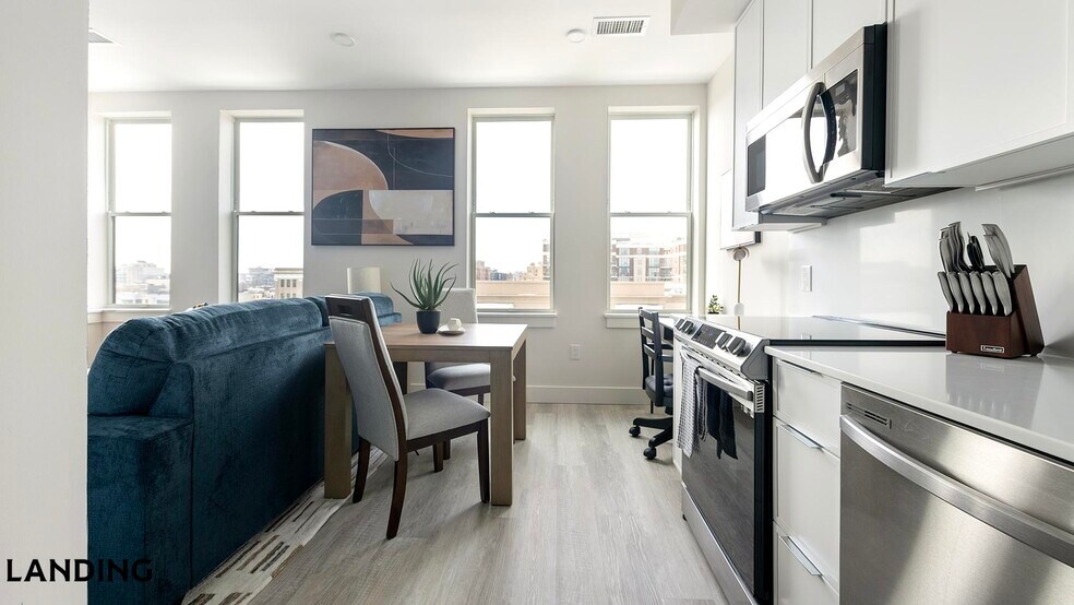 Building Photo - 2005 11th St NW