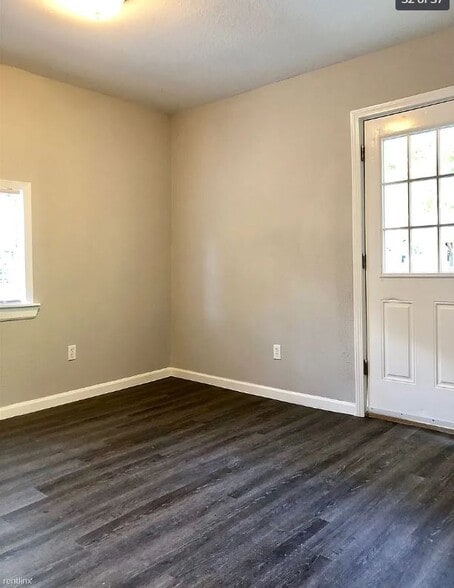 Building Photo - 1415 Mardell St