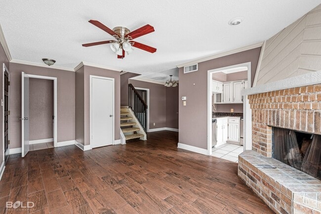 Building Photo - Townhome for rent!