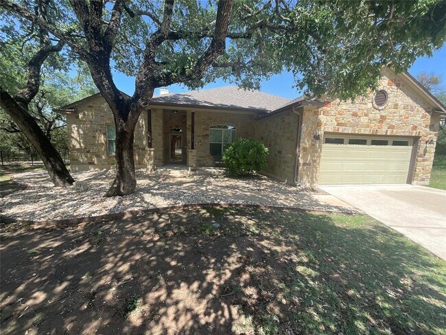 Building Photo - 313 Bedford Dr