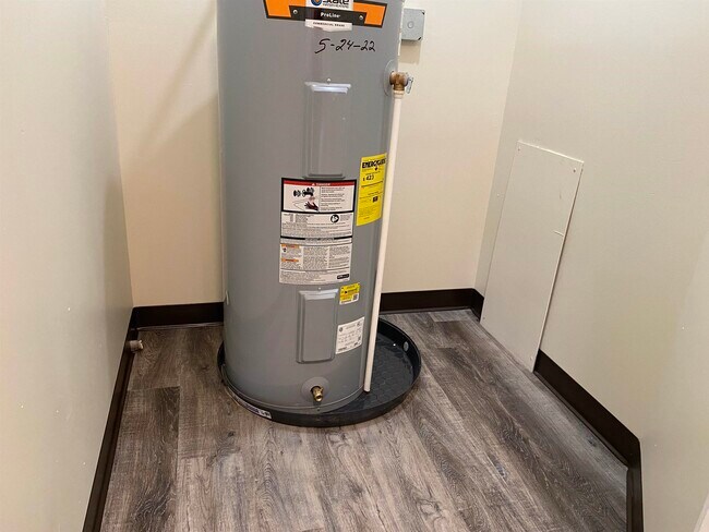 Building Photo - 155 Eastern Ave