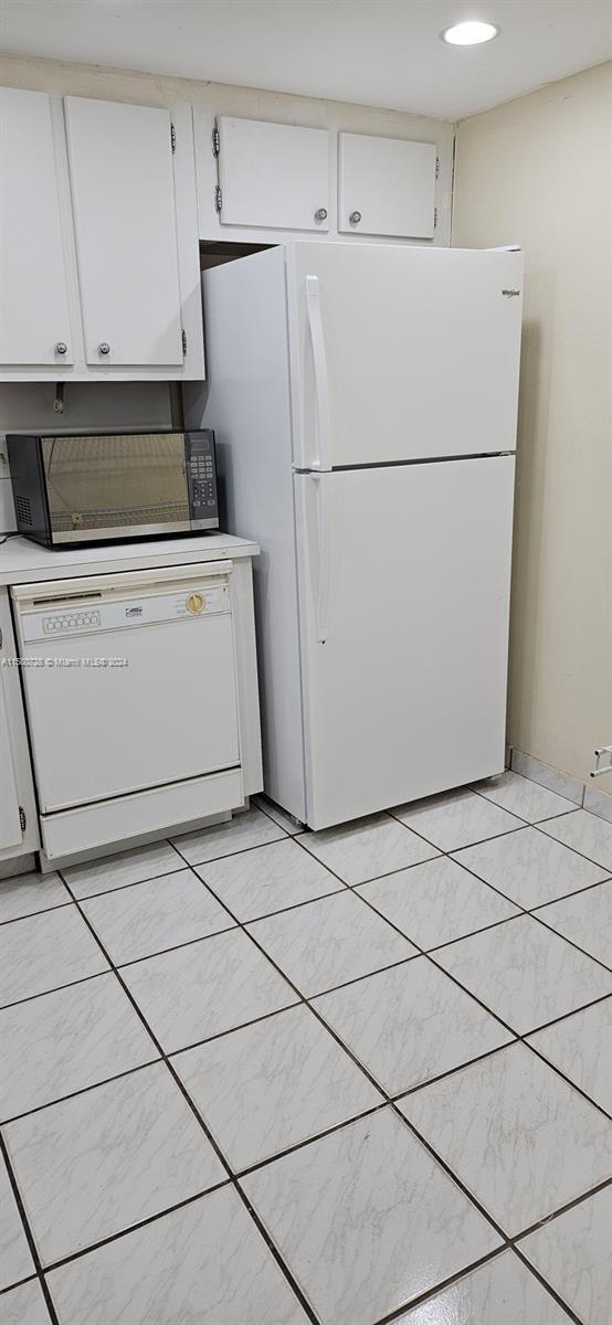 Building Photo - 1300 NE Miami Gardens Dr