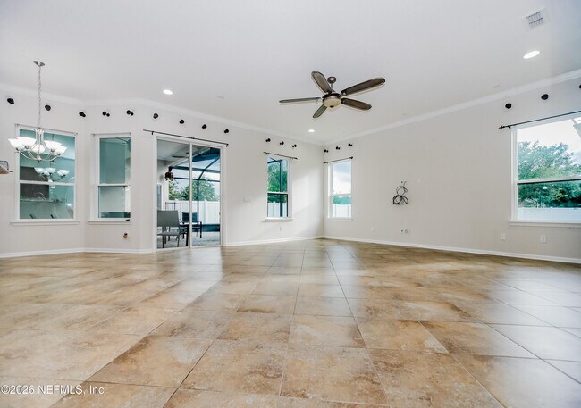 Building Photo - 577 Porta Rosa Circle