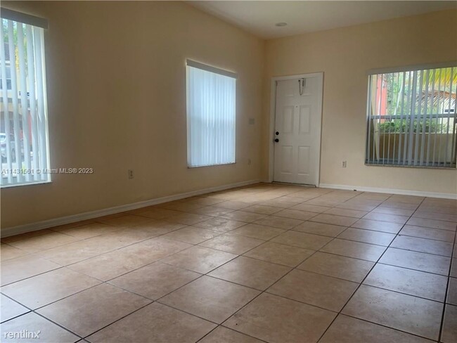 Building Photo - 3 br, 2.5 bath House - 3144 Merrick Ter # ...