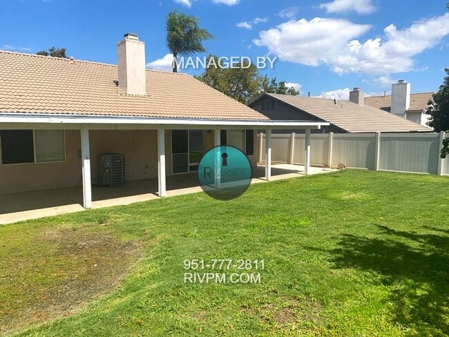 Building Photo - Beautiful Singe Story Home in the Desirabl...