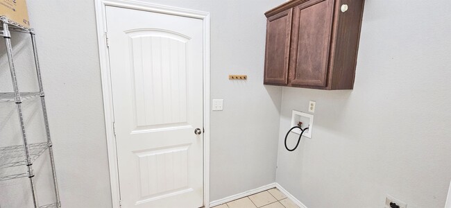 Building Photo - 3208 Ranchland Dr