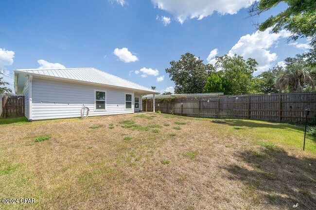 Building Photo - 4217 Catherine St