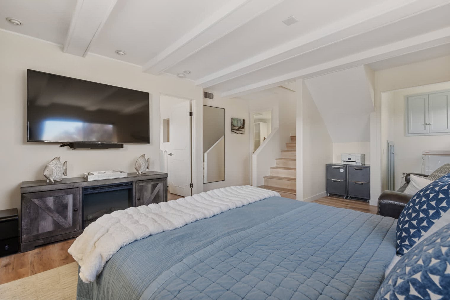 Building Photo - 301 Crocus Ct