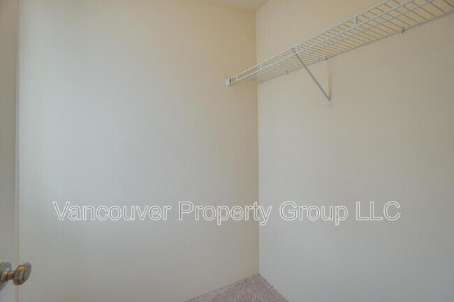 Building Photo - 2273 S Red Tail Loop
