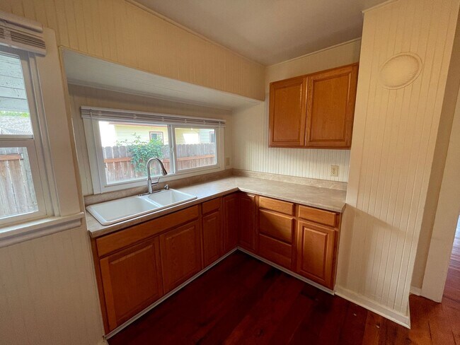 Building Photo - Cozy Kenton Home with Fenced Yard, Shed