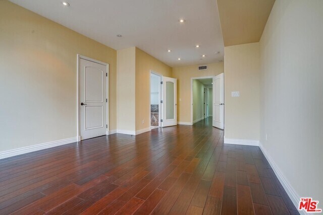 Building Photo - 10707 Missouri Ave