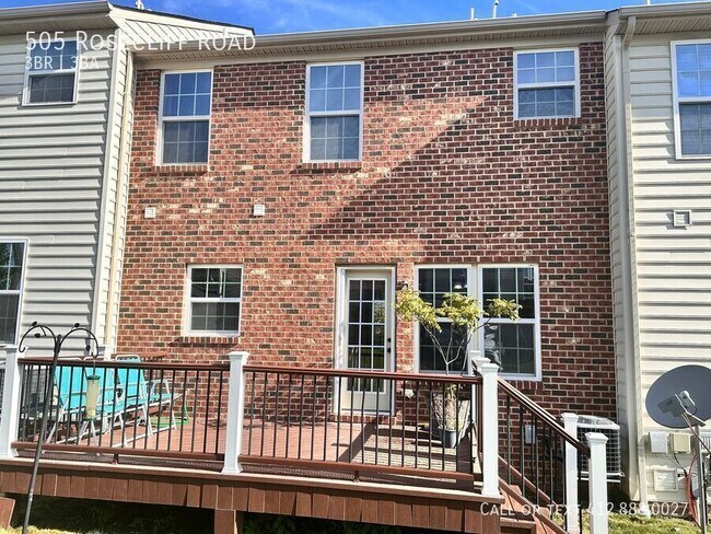 Building Photo - 505 Rosecliff Rd