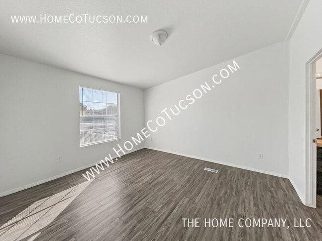 Building Photo - 3171 W Jusnic Cir