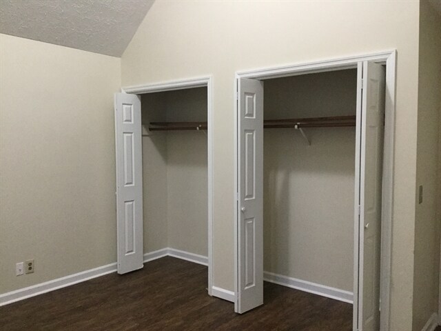 Building Photo - 3320 Milbridge Dr