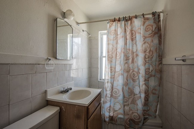 Building Photo - 2 br, 1 bath House - 1113 Huckleberry