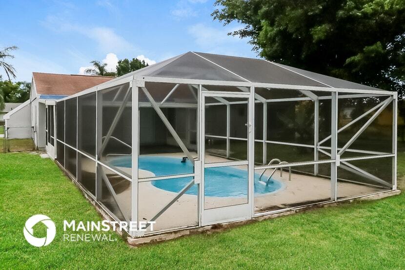 Building Photo - 426 SW Eastport Cir