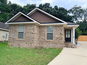 Building Photo - 18 Breydon Ct