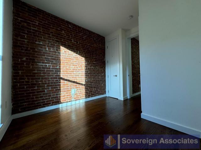 Building Photo - 4 bedroom in NEW YORK NY 10033