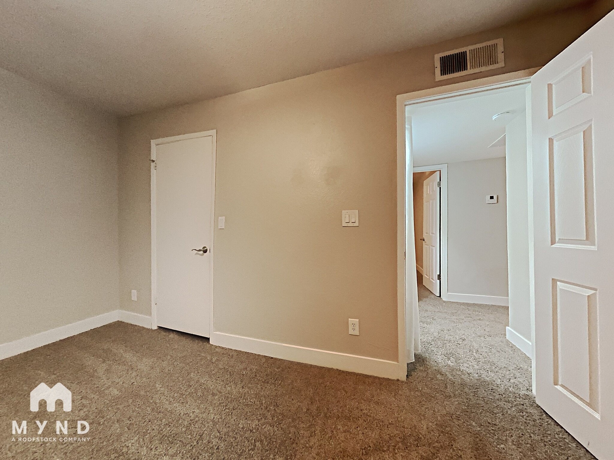 Building Photo - 8243 E Thomas Rd