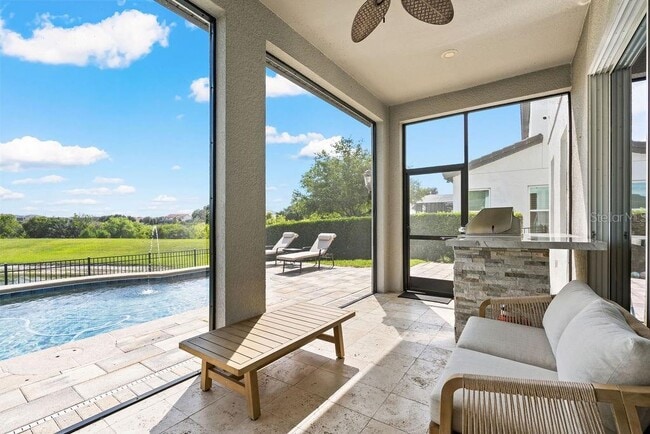 Building Photo - 9586 Meadow Hunt Way