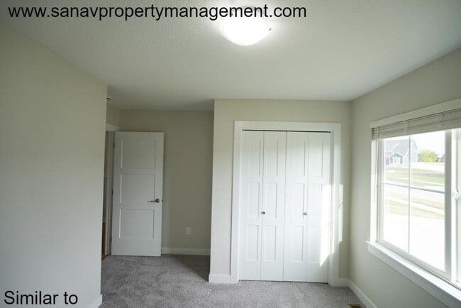 Building Photo - "Modern Comfort & Convenience: 3 Bed, 2 Bath Ranch Style Home in Waukee's Prime Location"