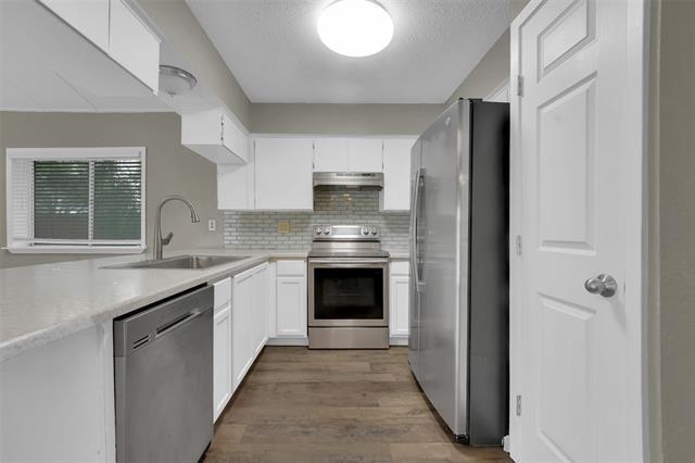 Building Photo - 1901 Vail Dr