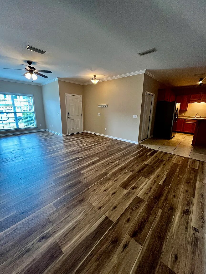Main Living Area - 103 Whitney Ave