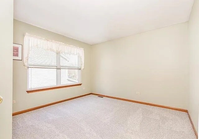 Building Photo - 1841 Lake Shore Dr