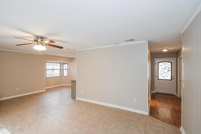 Building Photo - 8366 Grampell Dr