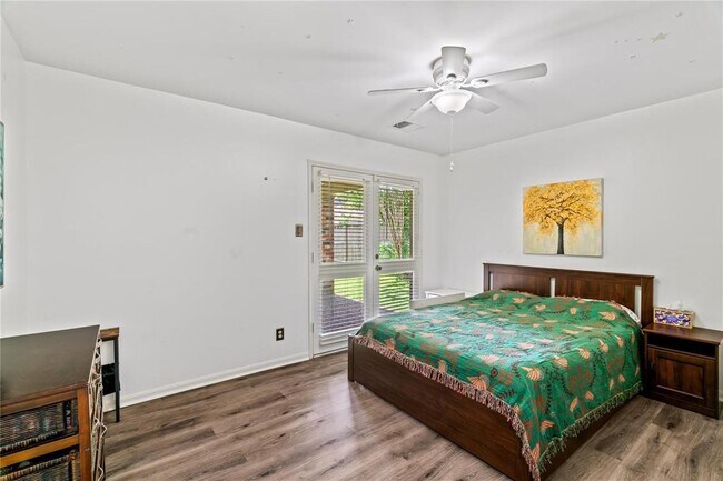 Building Photo - 13818 Menasco Ct