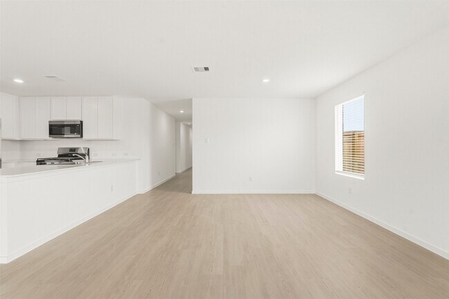 Building Photo - 17334 Glacier Frst Ln