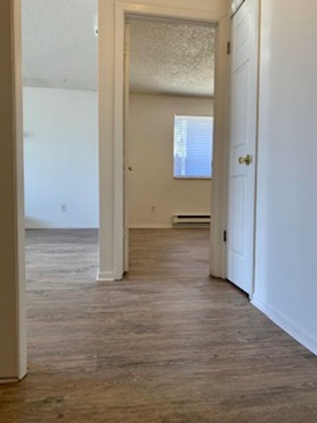 Building Photo - Two Bedroom Condo With  Garage Available F...